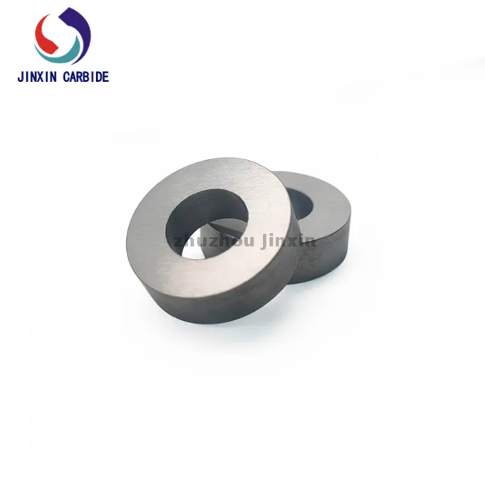 Là từ vonfram cacbua từ