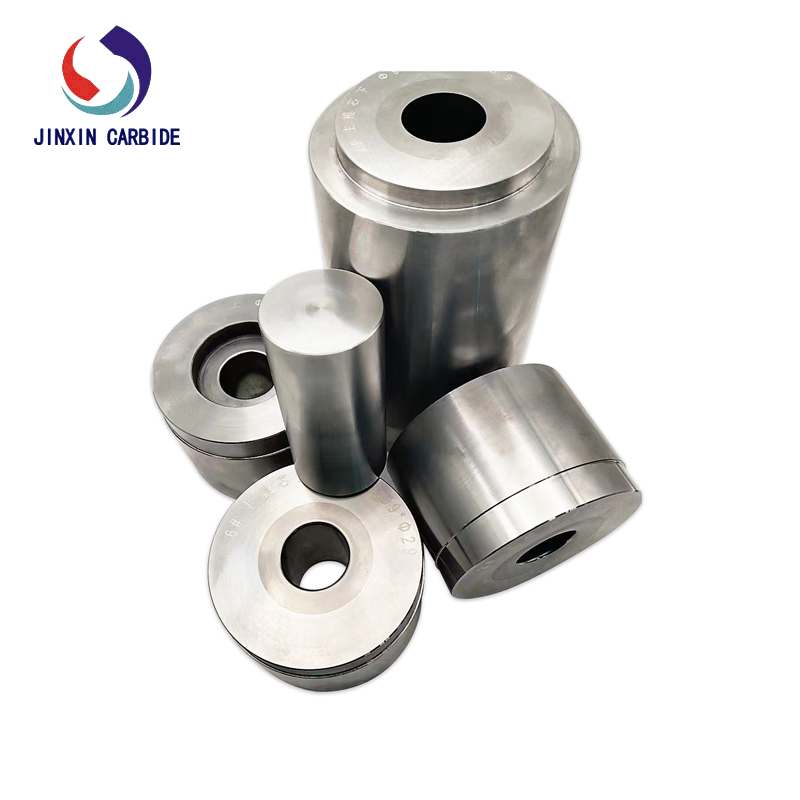 Mốc tiêu đề lạnh hiệu suất cao để sản xuất ô tô 