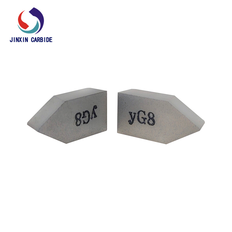 YG8 C122 Vonfram cacbua chèn hàn để tiện hoàn thiện thép