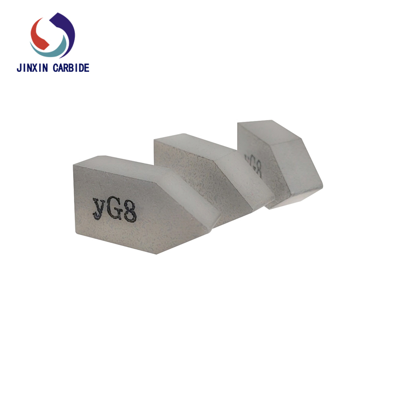 YG8 C122 Vonfram cacbua chèn hàn để tiện hoàn thiện thép