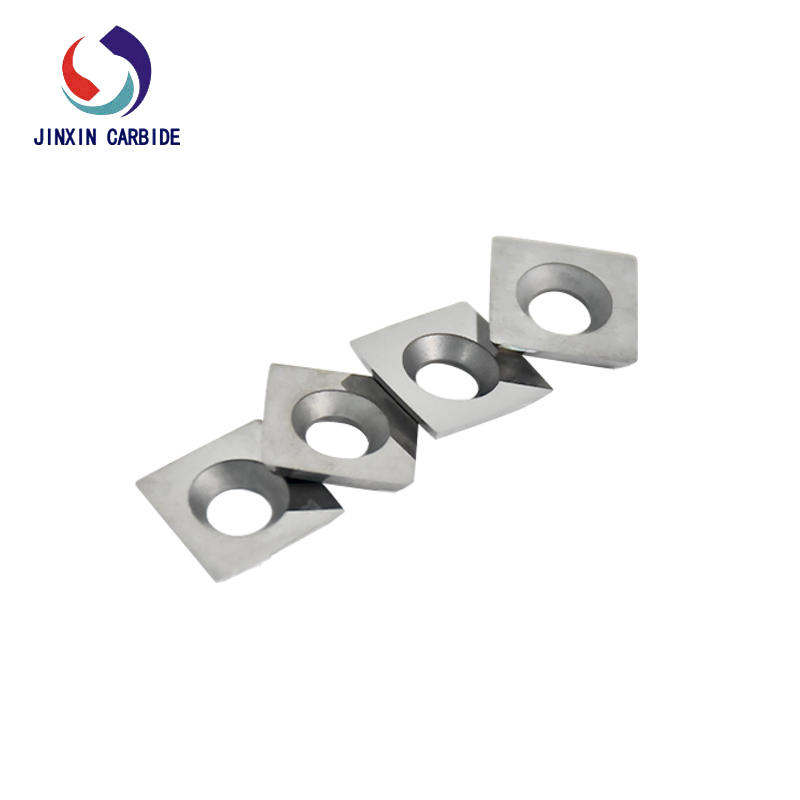 Chèn vuông 15 * 15 * 2,5mm cho công cụ chế biến gỗ 