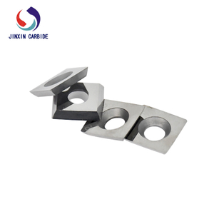 Chèn vuông 15 * 15 * 2,5mm cho công cụ chế biến gỗ 
